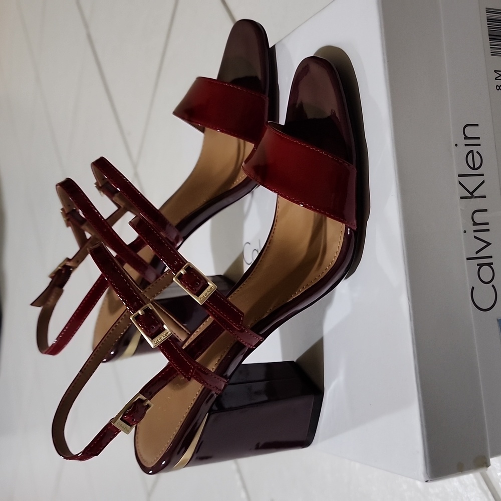 Calvin Klein Size 8, Garnet Cabernet NWT